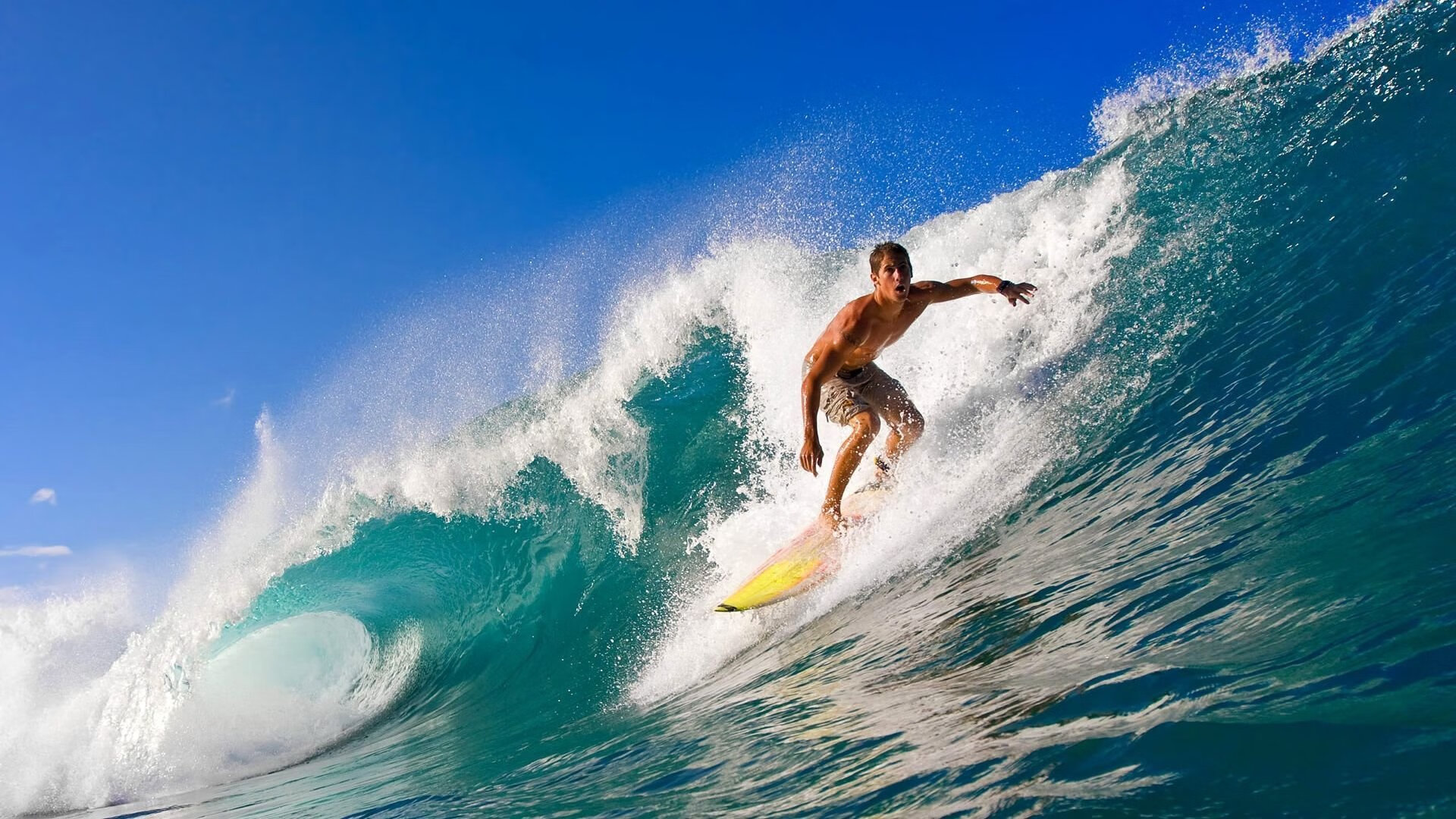 “滚球赛：三叉湖赛场技术与策略并存，挑战极限”