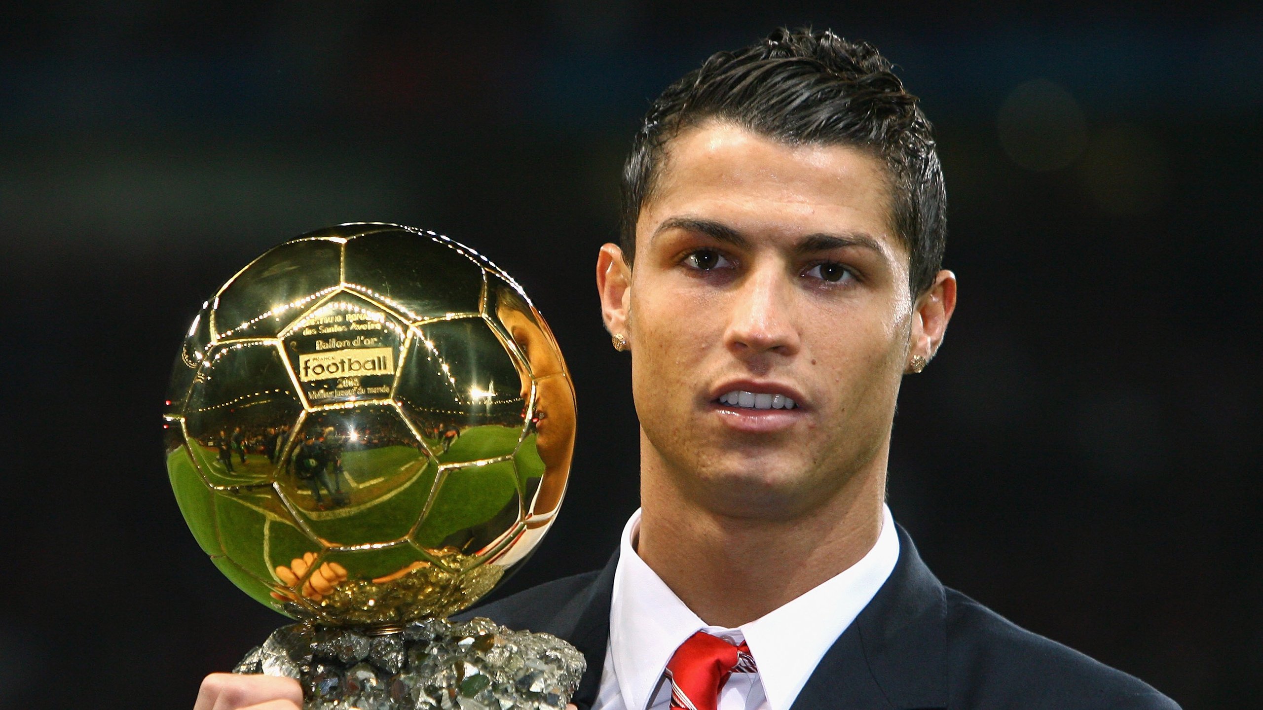 足球文化交流：不同国度的“足球故事”，不同国家的足球文化